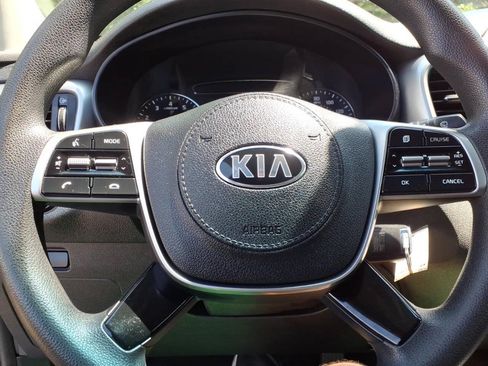 Used 2020 Kia Sorento L FWD image 23