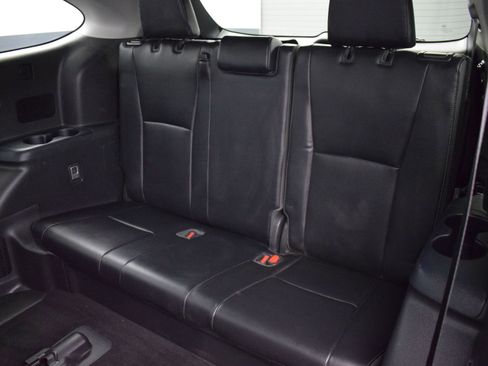 Used 2022 Toyota Highlander Limited image 14