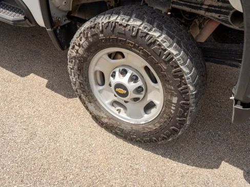 Used 2021 Chevrolet Silverado 2500 W/T w/ WT Convenience Package AWD/4WD image 11