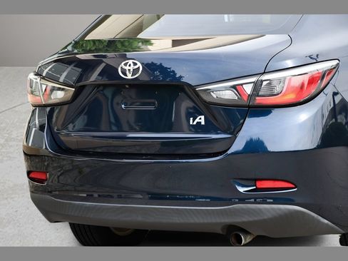 Used 2017 Toyota Yaris iA FWD image 25