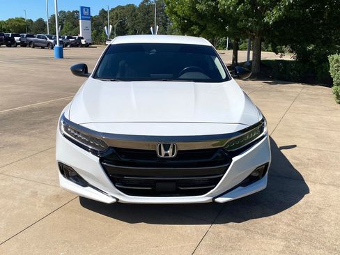 Used 2022 Honda Accord Sport Special Edition image 2