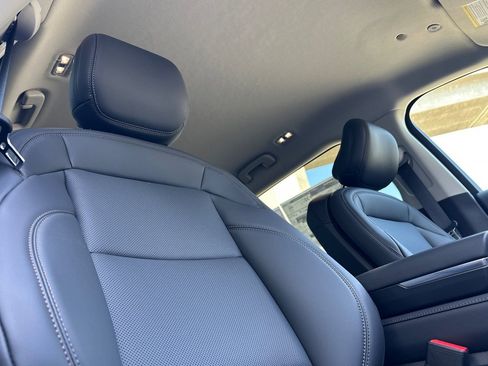 New 2026 Lincoln Nautilus Premier w/ Jet Appearance Package AWD/4WD image 16