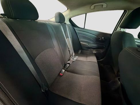 Used 2017 Nissan Versa SV image 19