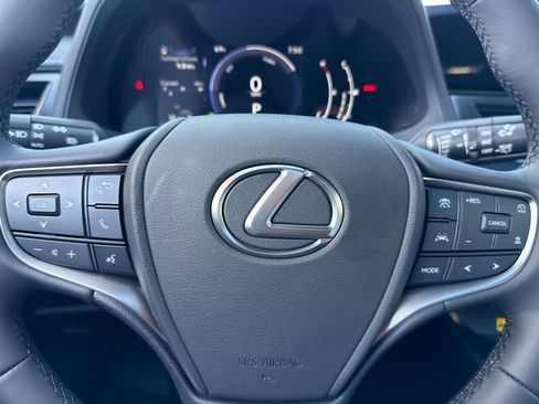 New 2026 Lexus UX 300h FWD image 15