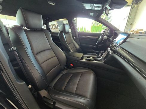 Used 2018 Honda Accord Sport image 29