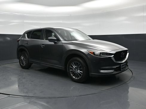 Used 2019 MAZDA CX-5 Touring FWD image 22