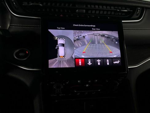 Certified 2025 Jeep Grand Cherokee Limited 4xe image 29