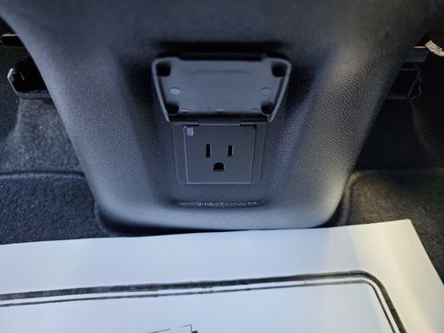 Certified 2023 GMC Terrain AT4 AWD/4WD image 30