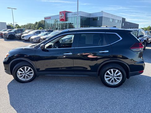 Used 2020 Nissan Rogue S w/ Special Edition Package AWD/4WD image 4