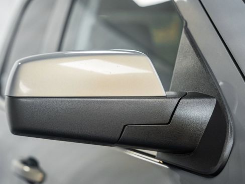 Used 2017 GMC Sierra 1500 SLE w/ SLE Value Package image 18