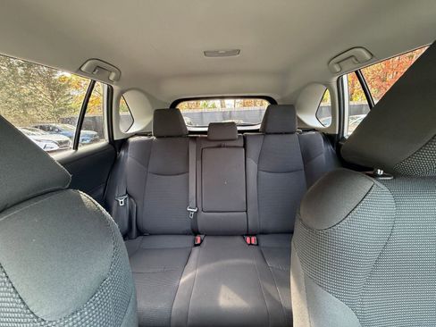 Used 2025 Toyota RAV4 LE image 37