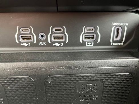 Used 2025 RAM 1500 Limited w/ Trailer Tow Group AWD/4WD image 26
