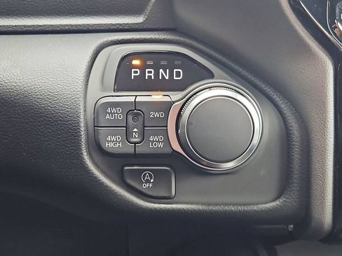 New 2026 RAM 1500 4x4 Crew Cab image 27