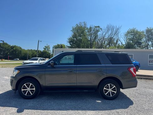 Used 2020 Ford Expedition XLT RWD image 6