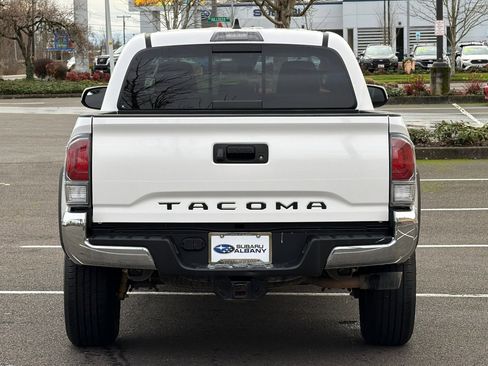 Used 2023 Toyota Tacoma TRD Off-Road w/ Black Out Package (TMS) image 5