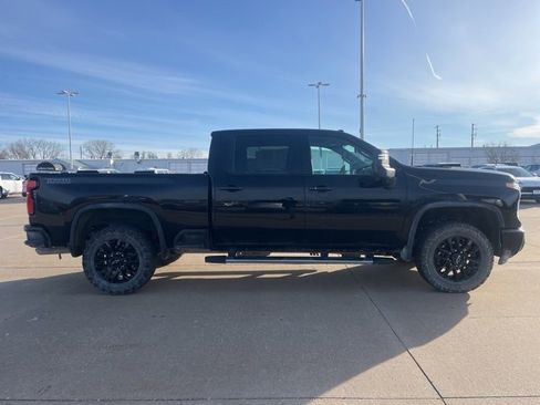 Used 2025 Chevrolet Silverado 3500 LTZ w/ Trail Boss Package image 2