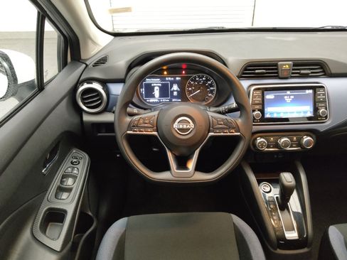Used 2025 Nissan Versa SV FWD image 22