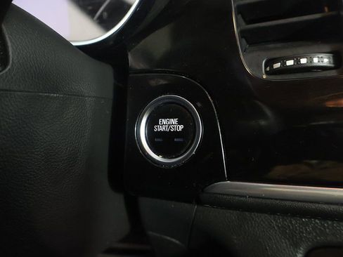 Used 2021 Buick Encore Preferred image 31