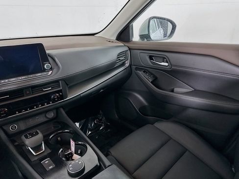 Certified 2023 Nissan Rogue SV w/ SV Premium B Package image 33