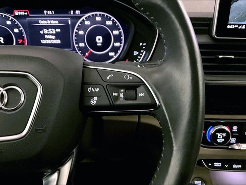 Used 2019 Audi Q5 2.0T Premium Plus w/ Premium Plus Package image 18