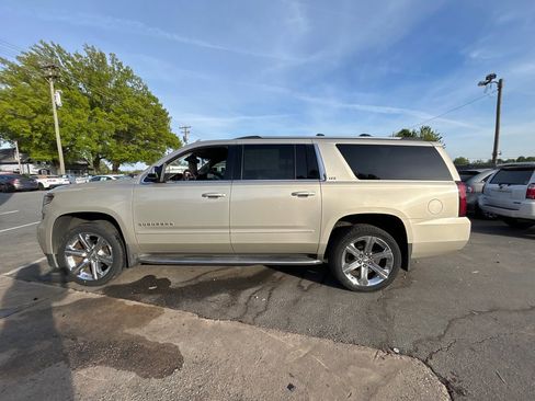 Used 2016 Chevrolet Suburban LTZ image 8