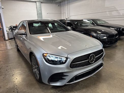Used 2022 Mercedes-Benz E 350 Sedan image 3