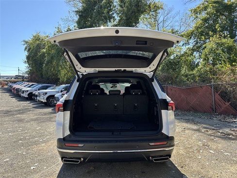 New 2026 Buick Enclave Preferred w/ Power Package image 24