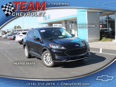 Used 2020 Ford Escape SE image 1