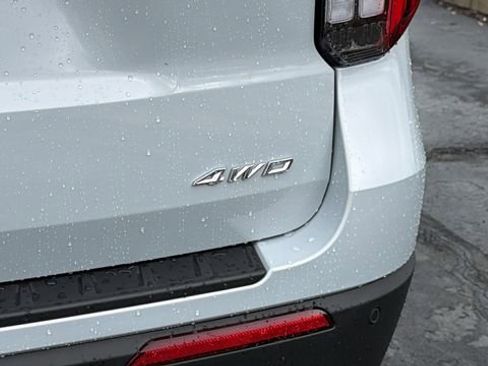 Used 2025 Ford Explorer Active image 11