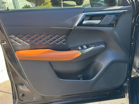 Used 2022 Mitsubishi Outlander SEL image 15