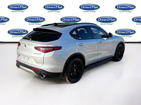 Used 2018 Alfa Romeo Stelvio Ti Sport image 8