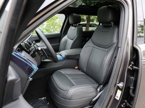 New 2026 Land Rover Range Rover Sport Dynamic SE AWD/4WD image 18
