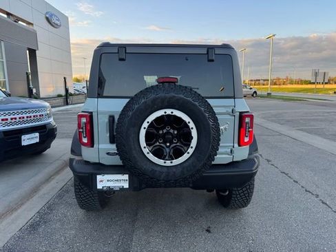 Certified 2022 Ford Bronco Badlands w/ Sasquatch Package AWD/4WD image 41