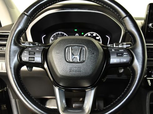 Certified 2025 Honda Pilot EX-L image 19