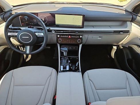 New 2025 Hyundai Tucson SEL image 9