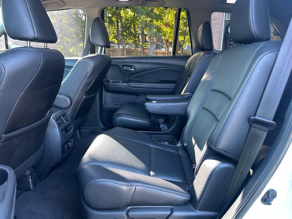 Used 2021 Honda Pilot Elite image 18