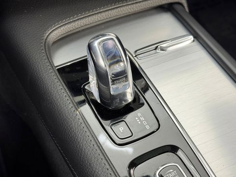 Used 2018 Volvo XC90 T8 Momentum w/ Convenience Package image 31