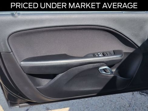 Used 2019 Dodge Challenger SXT RWD image 13