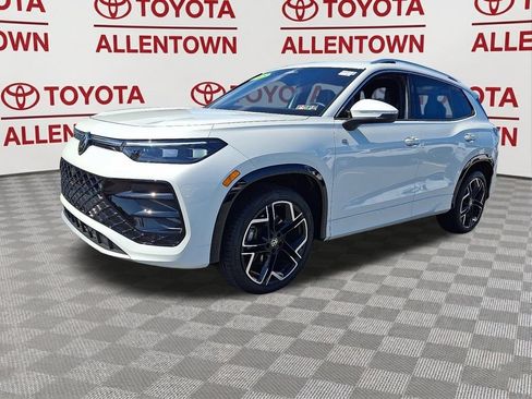 Used 2025 Volkswagen Tiguan SEL R-Line AWD/4WD image 2