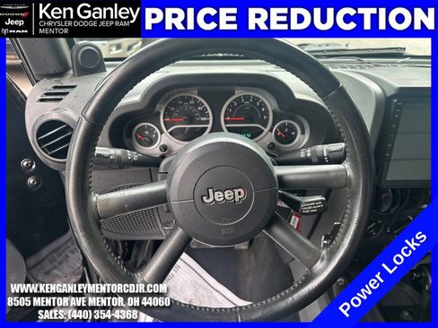Used 2007 Jeep Wrangler Unlimited Sahara AWD/4WD image 11