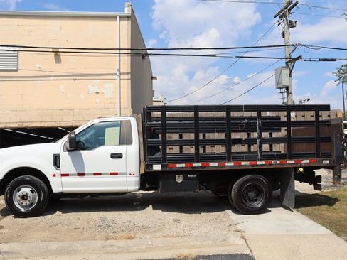 Used 2019 Ford F350 XL RWD image 4