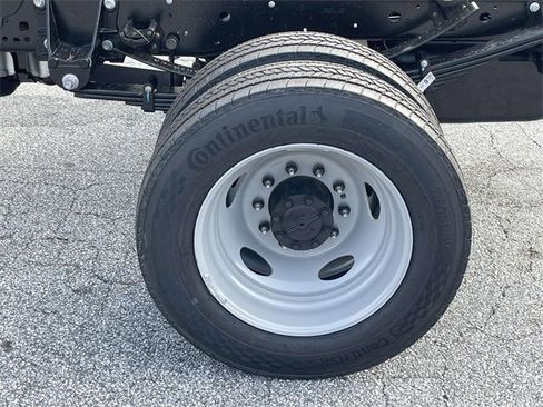 New 2026 Ford F550 4x4 Supercab Super Duty image 21