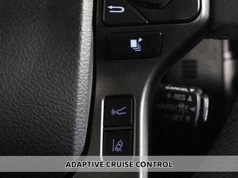 Used 2021 Toyota Tacoma TRD Sport image 4