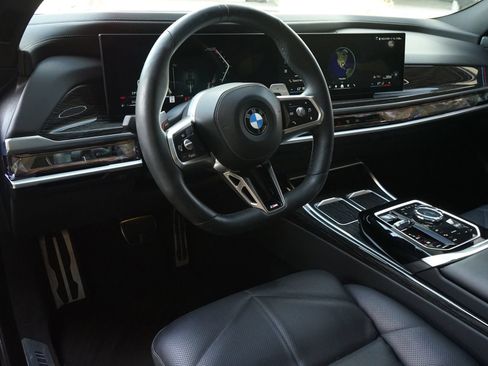 Used 2023 BMW 740i w/ Parking Assistance Package RWD image 2