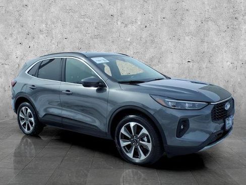 Certified 2025 Ford Escape Platinum image 3