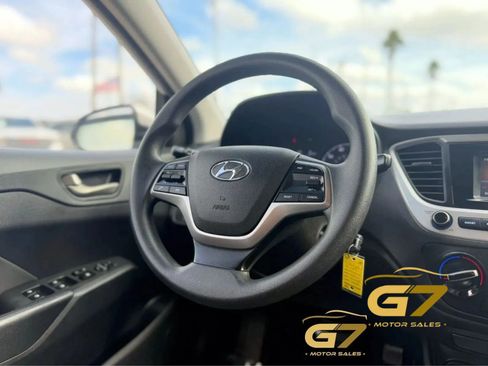 Used 2019 Hyundai Accent SE w/ Cargo Package FWD image 15