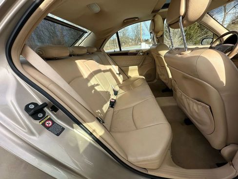 Used 2001 Mercedes-Benz C 320 Sedan image 18