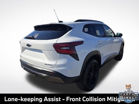Used 2024 Chevrolet Trax ACTIV w/ Sunroof Package FWD image 9