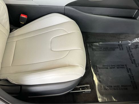 New 2026 Hyundai Elantra Limited FWD image 19