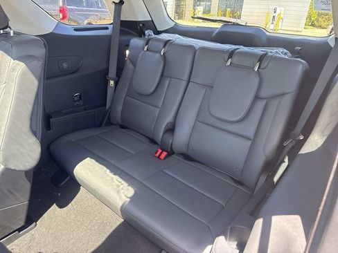New 2026 Ford Explorer Active w/ Active Comfort Package AWD/4WD image 8